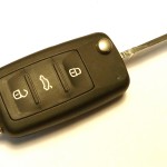 Дистанционный ключ VW  Beetle 2012-15,Caddy 2011-15,Eos 2009-15,Golf 6 2009-15,Jetta 2011-15,Polo 2010-15,Scirocco2009-15,Tiguan 2008- 202 AD 1