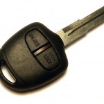 Дистанционный ключ Mitsubishi для моделей Outlander, Lancer, ASX, L200 , PAJERO, MONTERO 1