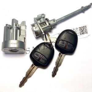 Комплект замков зажигания и водительской двери с 2-мя ключами Mitsubishi
